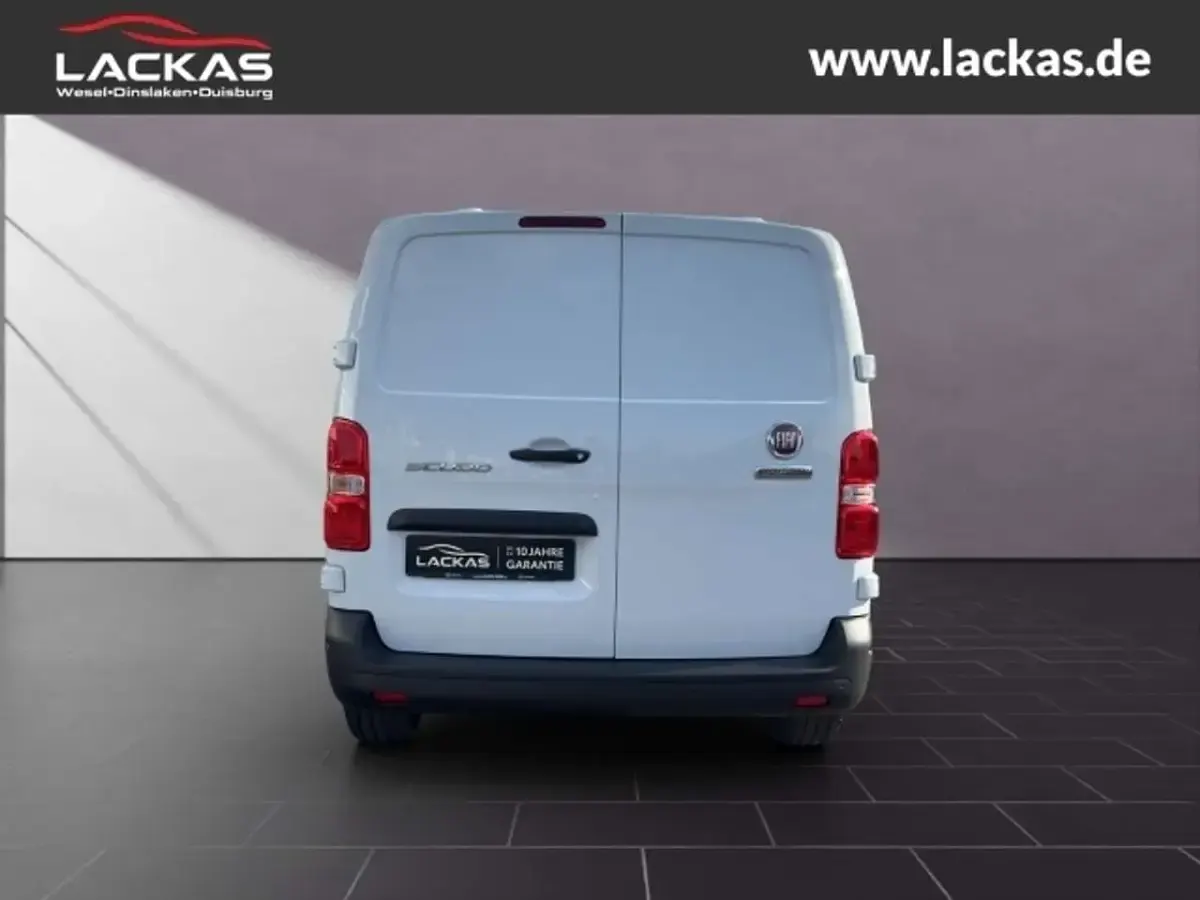 Gebraucht Fiat Scudo Basis 144 PS (105 kW) 2024 Weiss Van