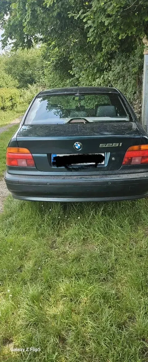 Gebraucht BMW 528 193 PS (141 kW) 1997 Grün Limousine