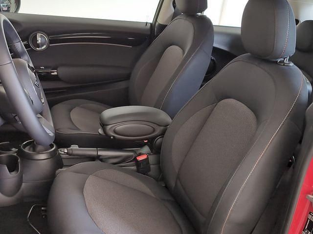 Gebraucht Mini Cooper 136 PS (100 kW) 2023 Rot Kleinwagen