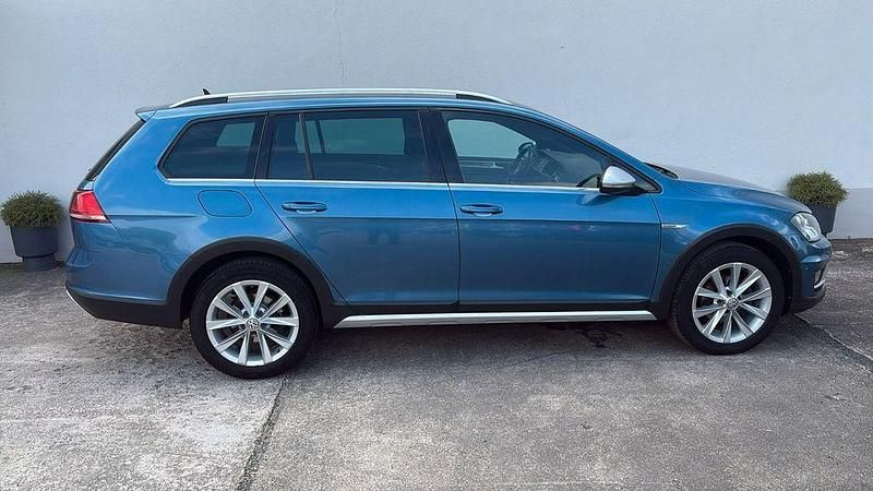 Gebraucht VW Golf Alltrack 110 PS (80 kW) 2015 Blau Kombi