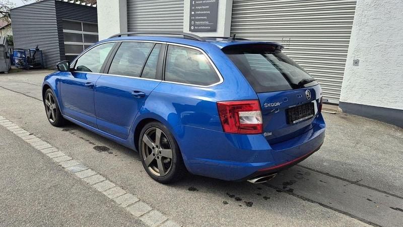 Gebraucht Skoda Octavia RS 184 PS (135 kW) 2016 Blau Kleinwagen