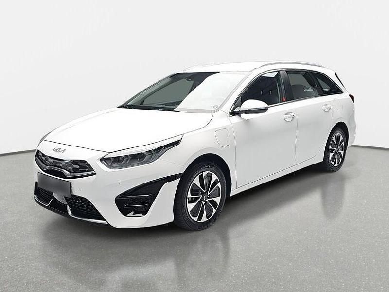 Gebraucht Kia Ceed 2024 Weiss Kleinwagen