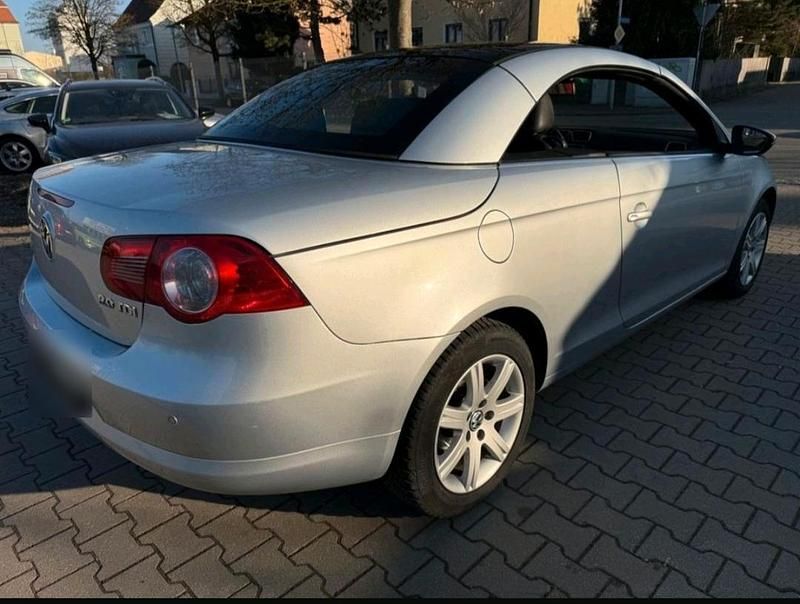 Gebraucht VW Eos Exclusive 140 PS (102 kW) 2010 Silber Cabrio