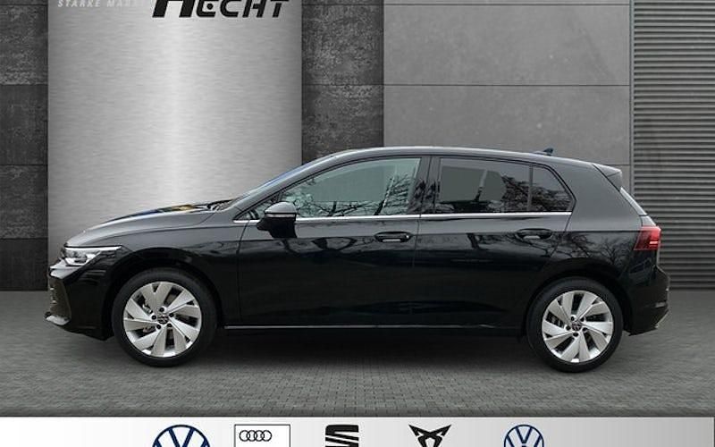 Neu VW Golf VIII Style 150 PS (110 kW) 2026 Grenadillschwarz metallic Limousine
