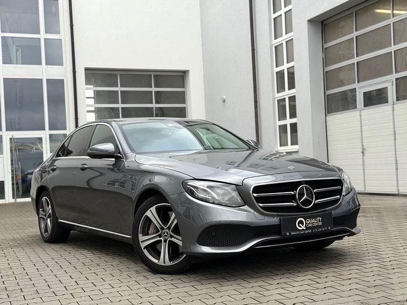 Gebraucht Mercedes E450 Luxury 367 PS (269 kW) 2019 Grau Limousine