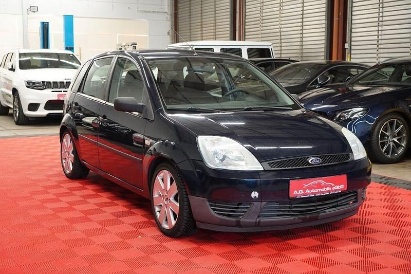 Gebraucht Ford Fiesta 80 PS (58 kW) 2004 Schwarz Kleinwagen