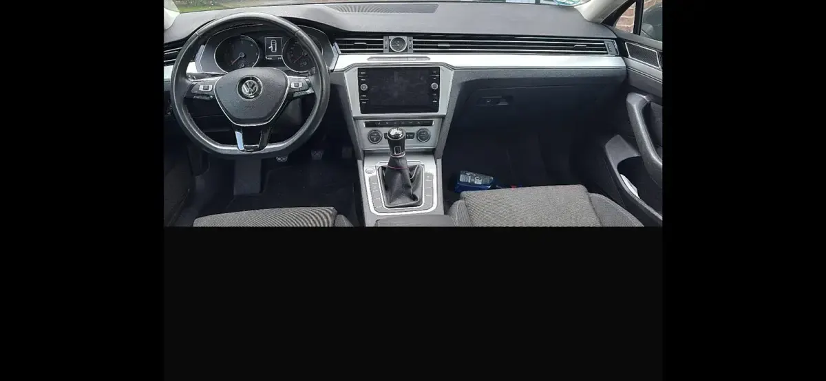 Gebraucht VW Passat 120 PS (88 kW) 2018 Grau Kombi
