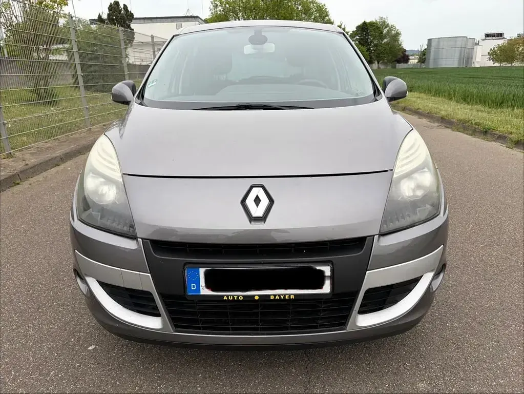 Gebraucht Renault Scénic III Dynamique 131 PS (96 kW) 2010 Grau Van / Kleinbus