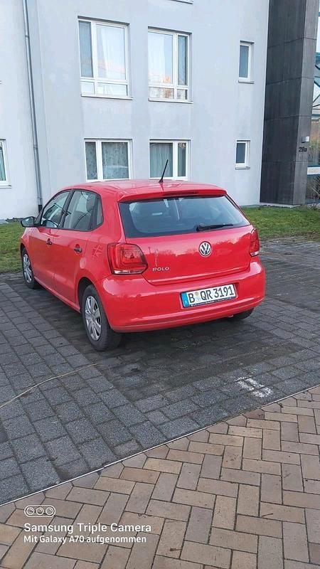 Rot Gebraucht 2009 VW Polo Trendline Kleinwagen | 3.990 € (Fairer Preis) - Bild 1/4