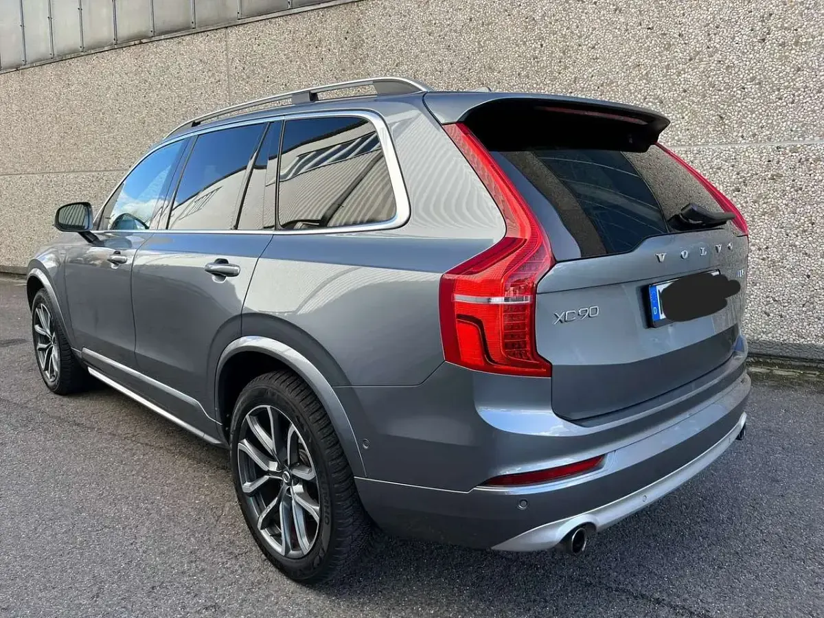 Gebraucht Volvo XC90 Momentum 224 PS (164 kW) 2016 Grau SUV