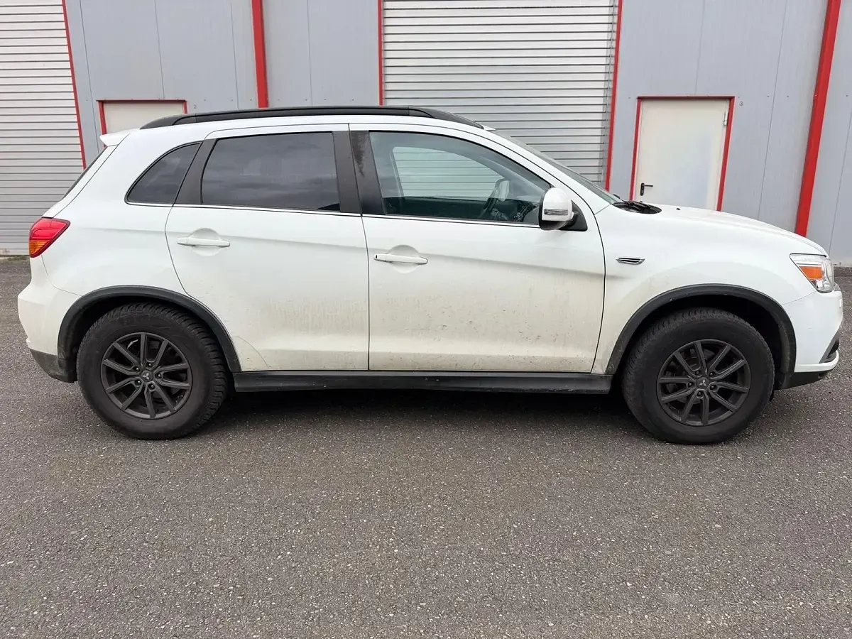Gebraucht Mitsubishi ASX 150 PS (110 kW) 2019 Weiß SUV