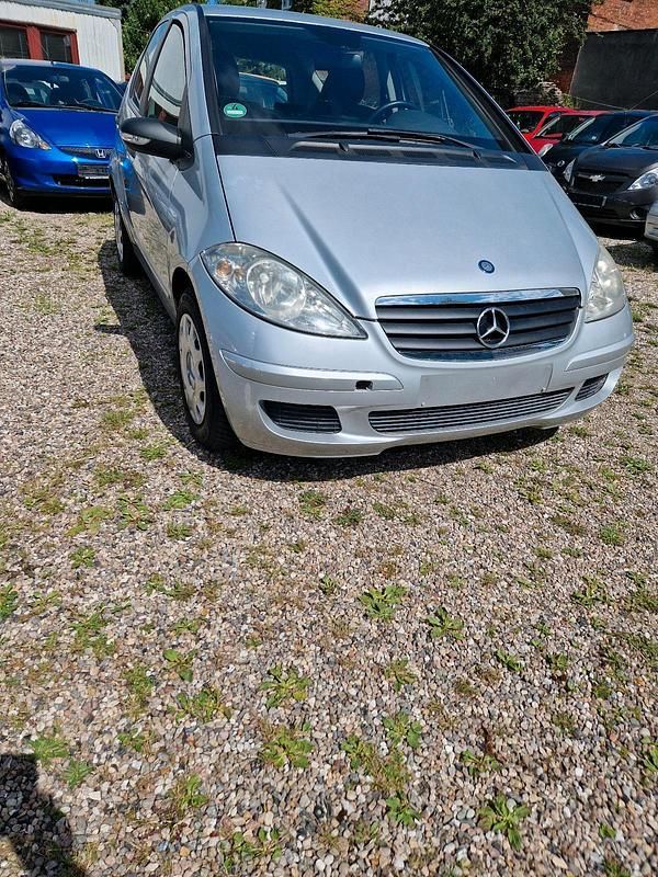 Silber Gebraucht 2005 Mercedes A150 Limousine | 2.999 € (Guter Preis) - Bild 1/4