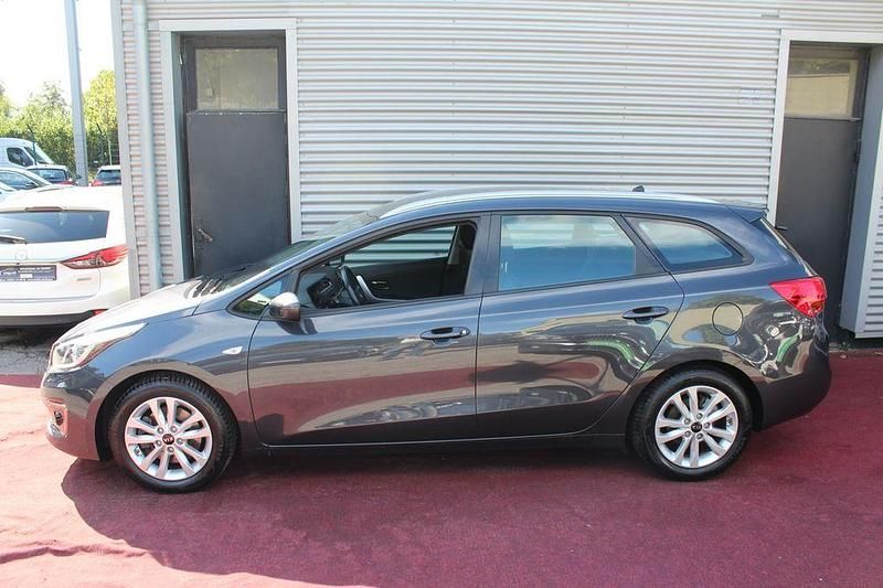 Gebraucht Kia Ceed Sportswagon Edition 7 99 PS (72 kW) 2018 Grau Kombi