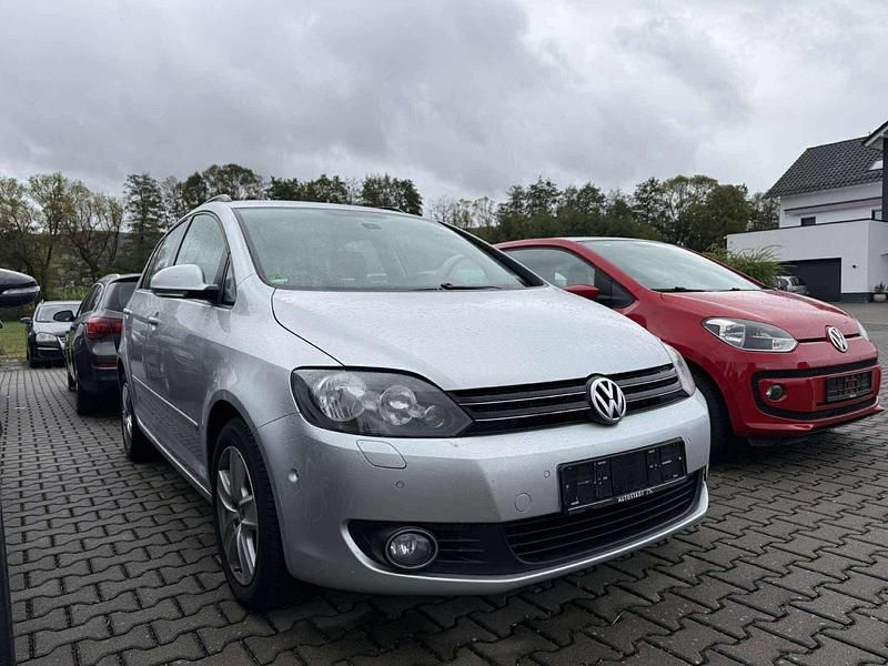 Silber Gebraucht 2009 VW Golf Plus Cross Comfortline Van / Kleinbus | 4.599 € (Fairer Preis) - Bild 1/4