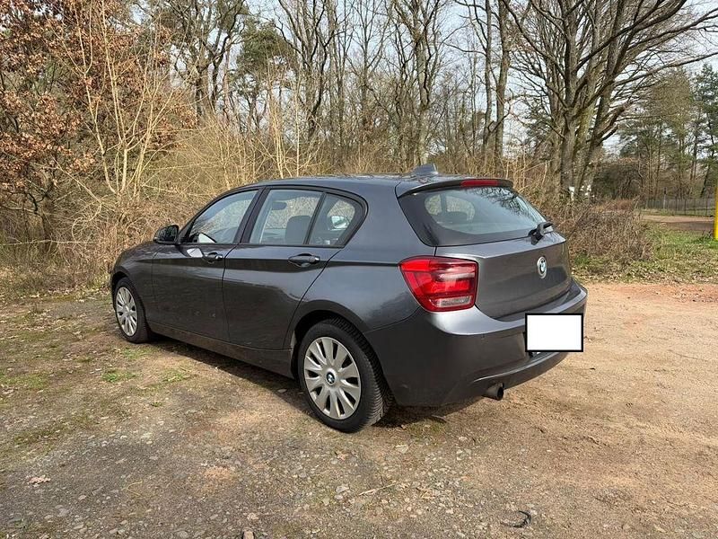 Gebraucht BMW 116 136 PS (100 kW) 2011 Grau Kleinwagen
