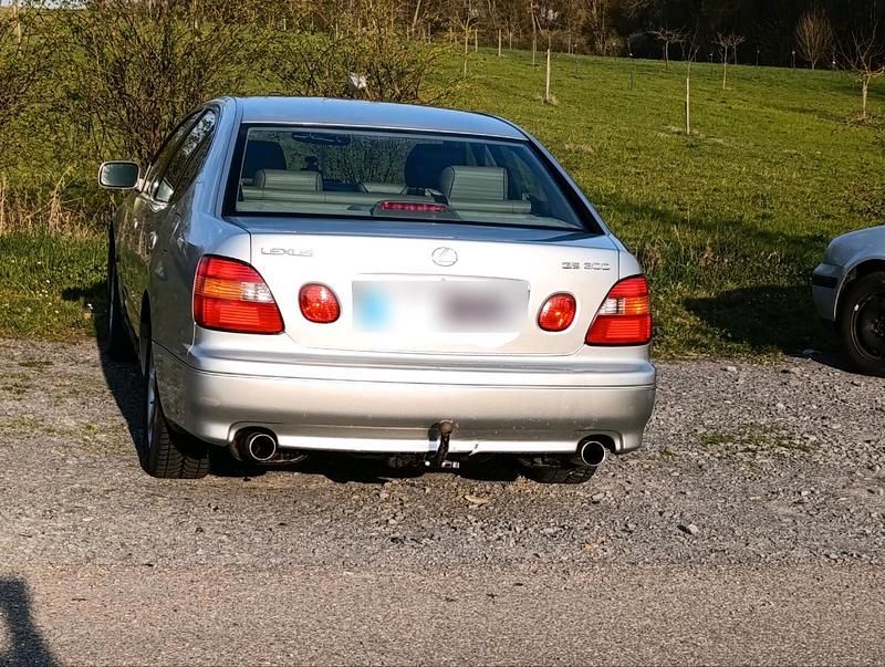 Gebraucht Lexus GS300 222 PS (163 kW) 2000 Silber Limousine