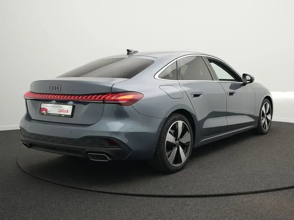 Gebraucht Audi A5 Sport 204 PS (150 kW) 2025 Horizontblau metallic Limousine