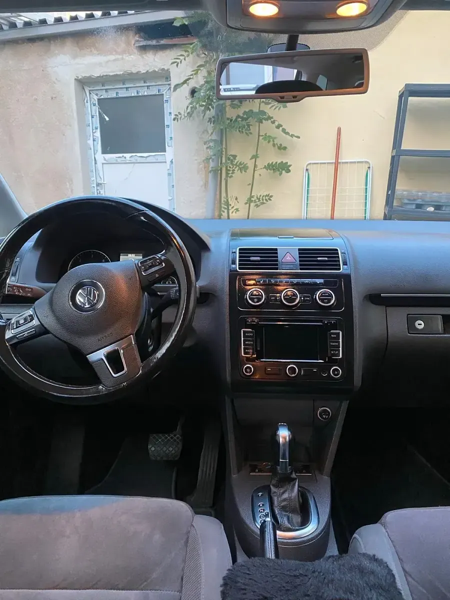 Gebraucht VW Touran 170 PS (125 kW) 2013 Schwarz Van / Kleinbus