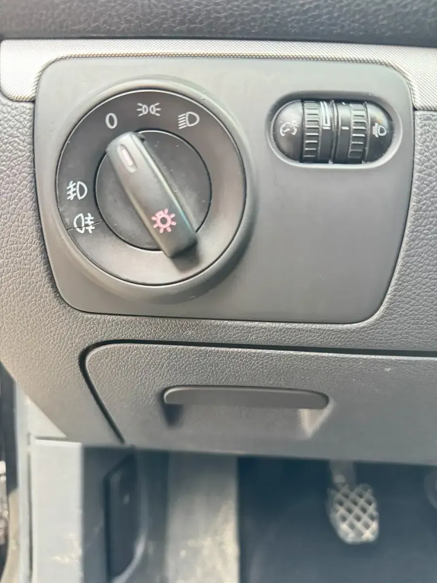 Gebraucht VW Golf V 90 PS (66 kW) 2006 Schwarz Kleinwagen