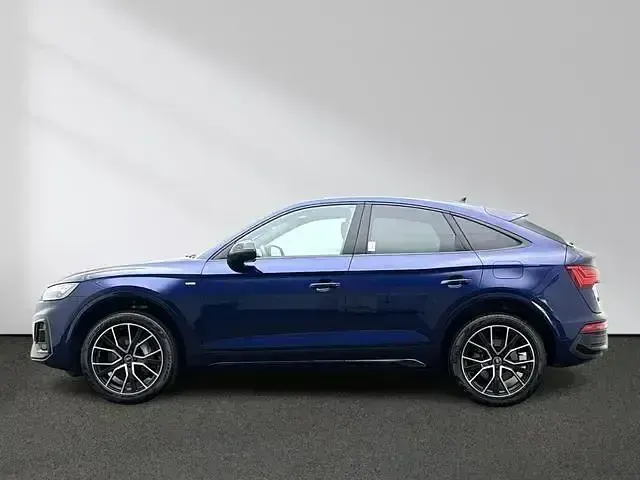 Gebraucht Audi Q5 Sportback S-Line 299 PS (219 kW) 2023 Navarrablau SUV