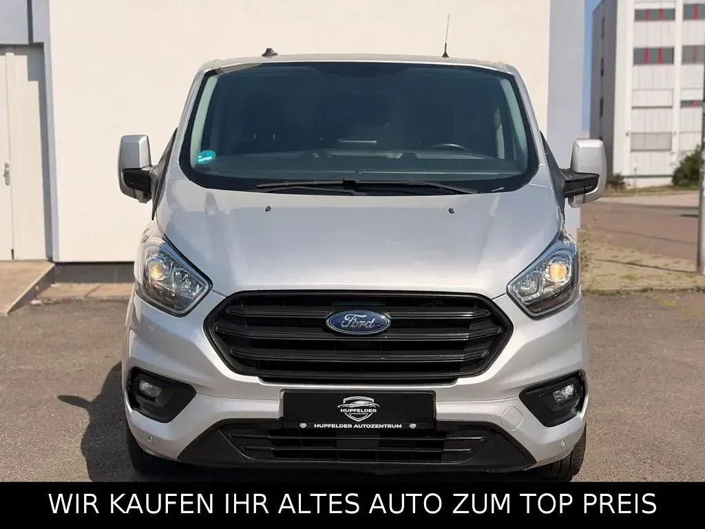 Gebraucht Ford 300 170 PS (125 kW) 2019 Silber Van / Kleinbus