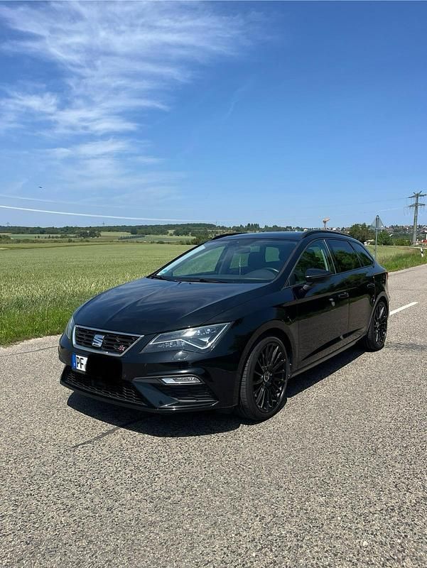 Schwarz Gebraucht 2018 Seat Leon ST FR Kombi | 16.500 € (Fairer Preis) - Bild 1/4