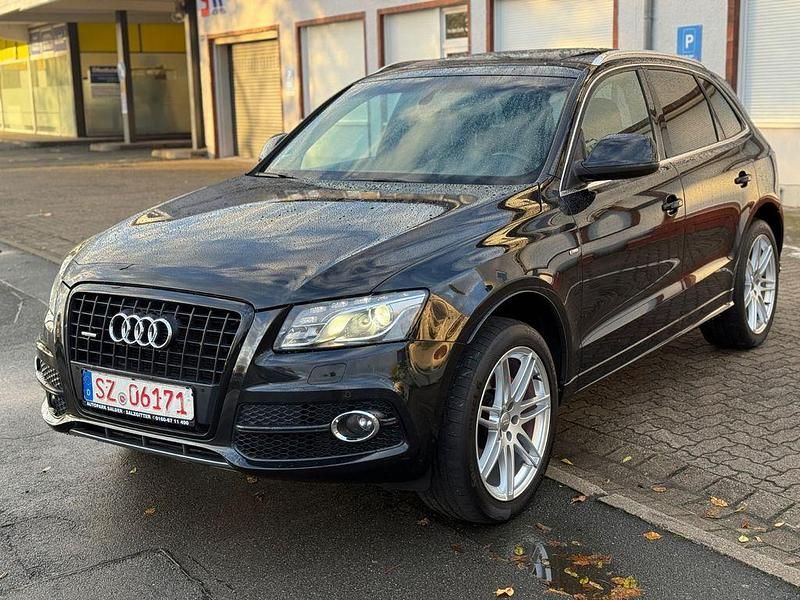 Schwarz Gebraucht 2011 Audi Q5 S-line plus SUV | 18.900 € - Bild 1/4