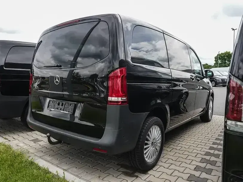 Gebraucht Mercedes Vito 163 PS (119 kW) 2021 Schwarz Van