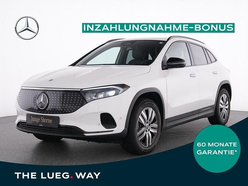 Weiß Gebraucht 2024 Mercedes EQA300 Electric Art SUV | 35.985 € (Guter Preis) - Bild 1/4