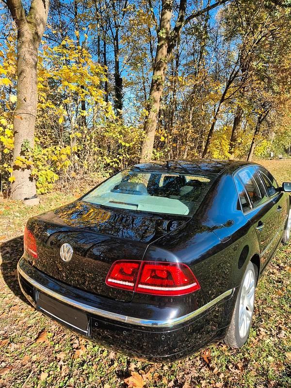 Gebraucht VW Phaeton 239 PS (175 kW) 2013 Schwarz Limousine