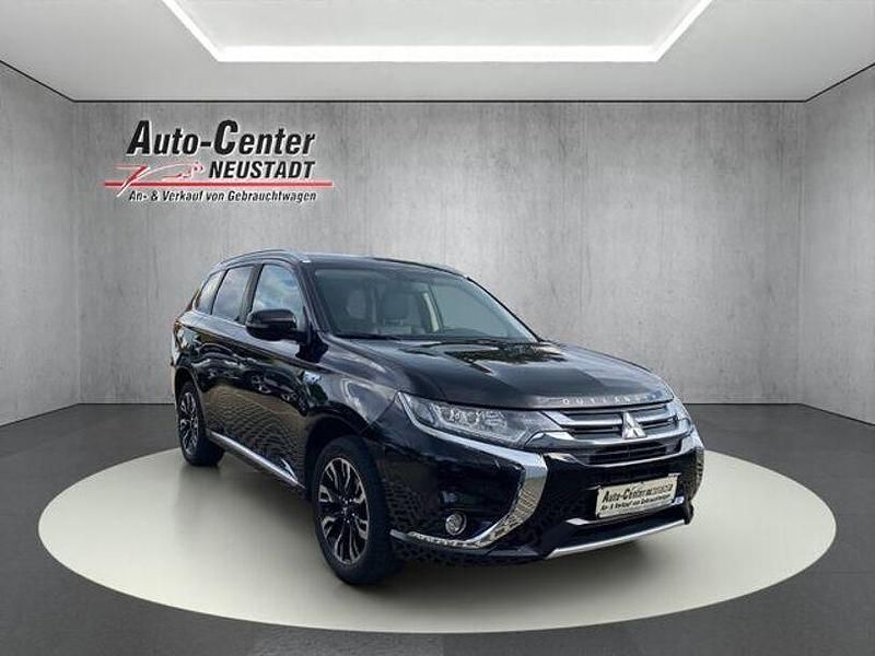 Schwarz Gebraucht 2018 Mitsubishi Outlander P-HEV Plus Limousine | 19.750 € (Etwas zu teuer) - Bild 1/4