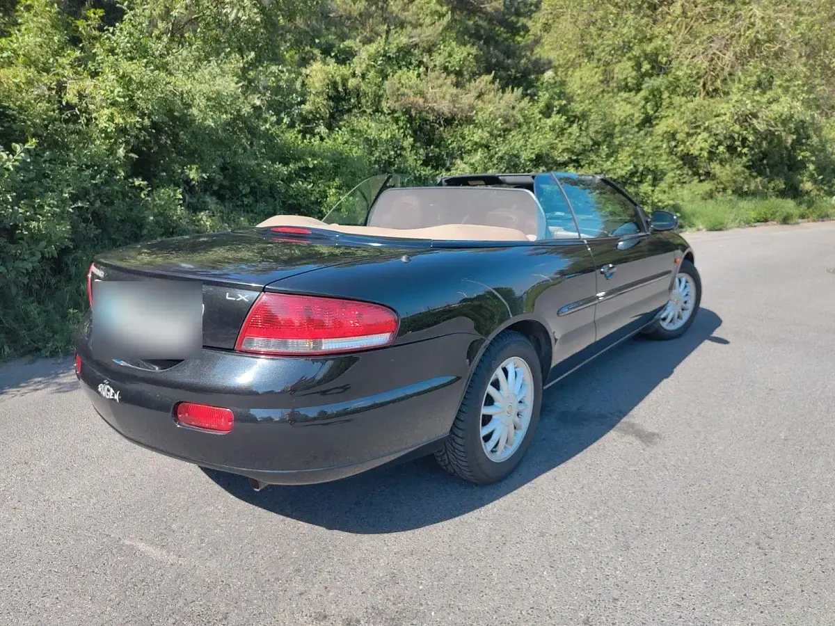 Gebraucht Chrysler Sebring Cabriolet 141 PS (103 kW) 2003 Schwarz Cabrio