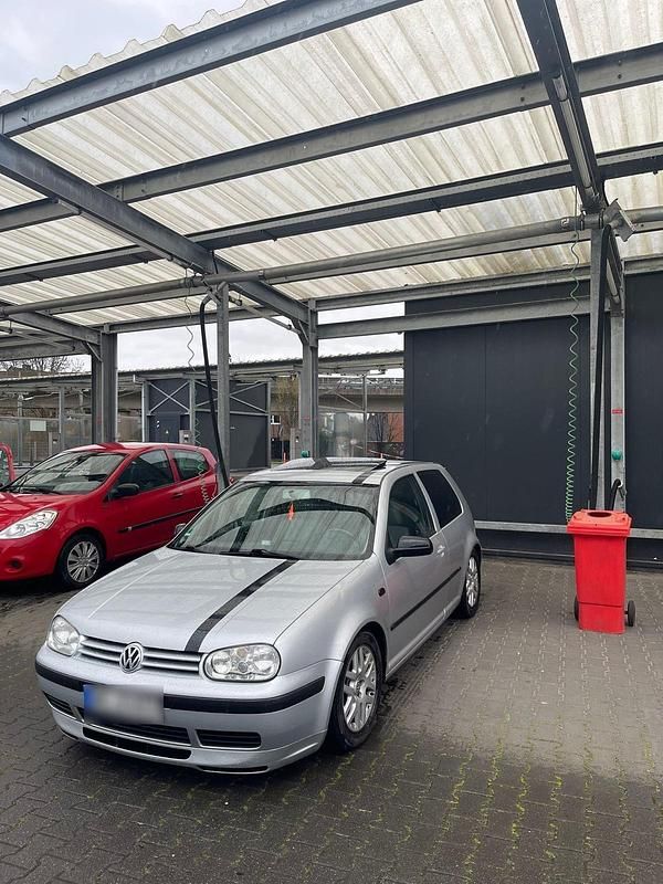 Gebraucht VW Golf IV 101 PS (74 kW) 2001 Silber Kleinwagen