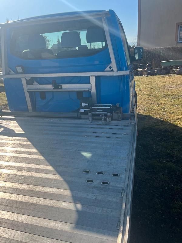 Gebraucht VW T5 131 PS (96 kW) 2008 Blau Van