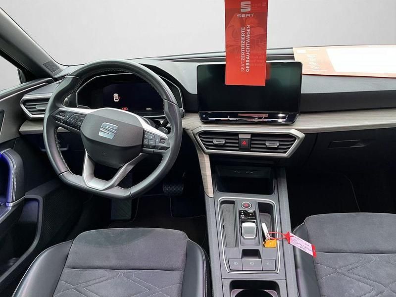 Gebraucht Seat Leon XCELLENCE 190 PS (139 kW) 2022 Midnight schwarz metallic (metallic) Limousine