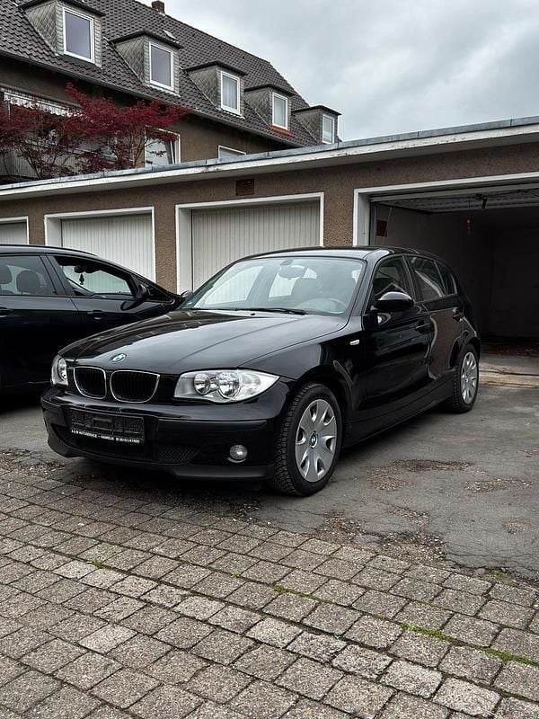 Schwarz Gebraucht 2005 BMW 116 Kleinwagen | 4.150 € (Fairer Preis) - Bild 1/4