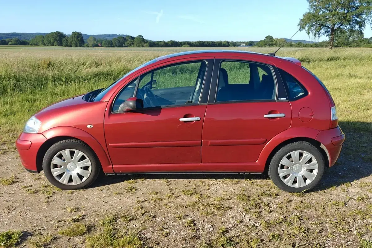 Used Citroën C3 68 HP (50 kW) 2005 Red Hatchback