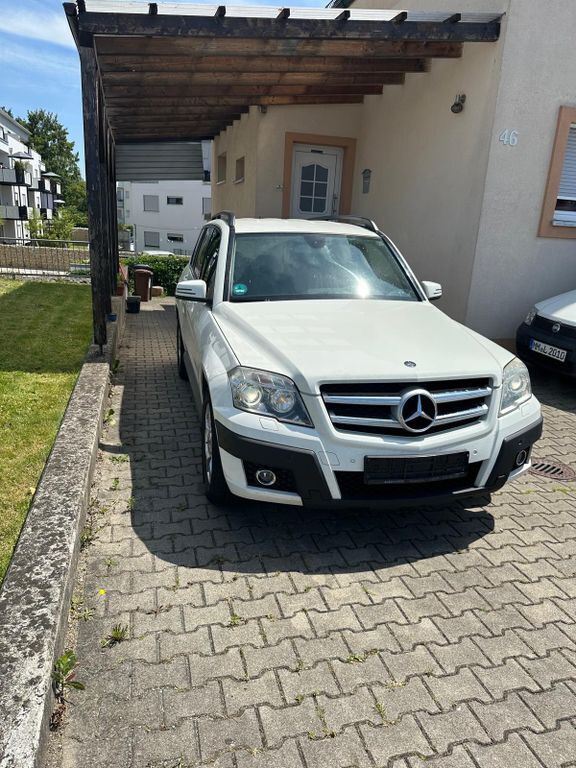 Weiß Gebraucht 2008 Mercedes GLK320 SUV | 6.500 € (Fairer Preis) - Bild 1/4