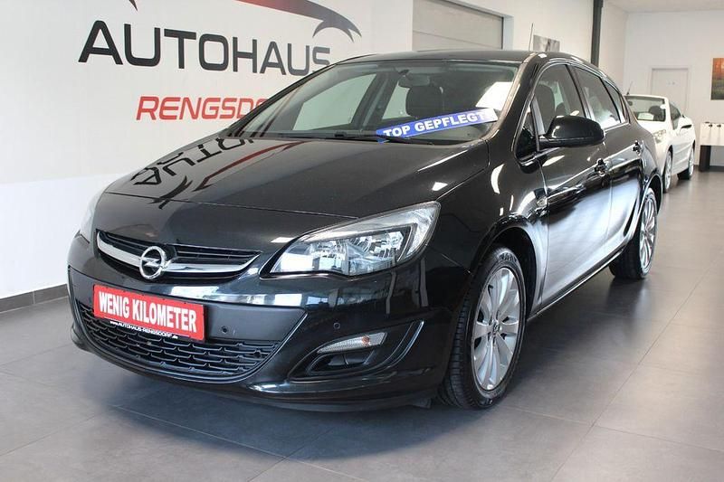 Gebraucht Opel Astra Active 140 PS (102 kW) 2013 Schwarz Limousine