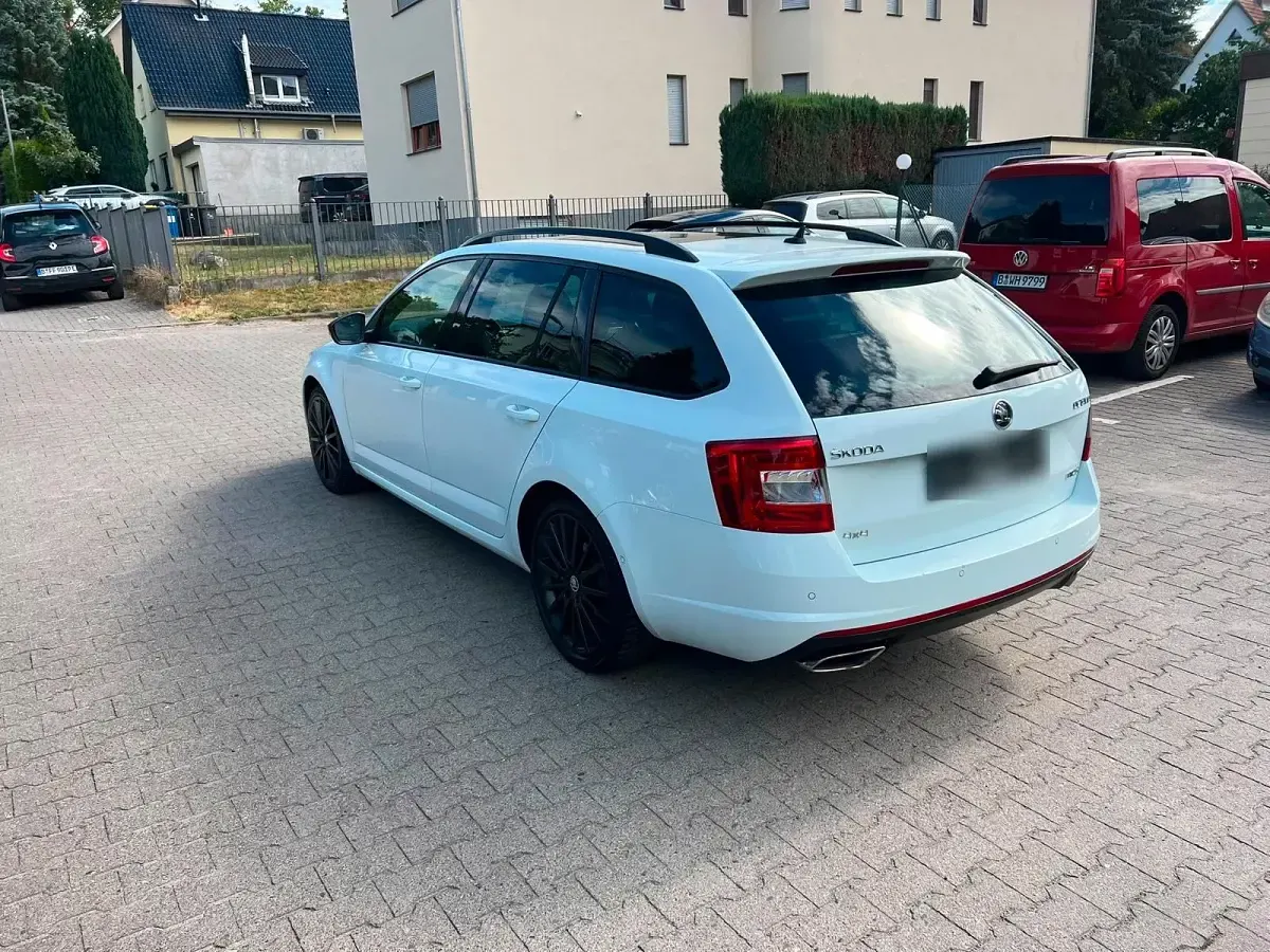 Gebraucht Skoda Octavia RS 220 PS (161 kW) 2016 Weiß Kombi