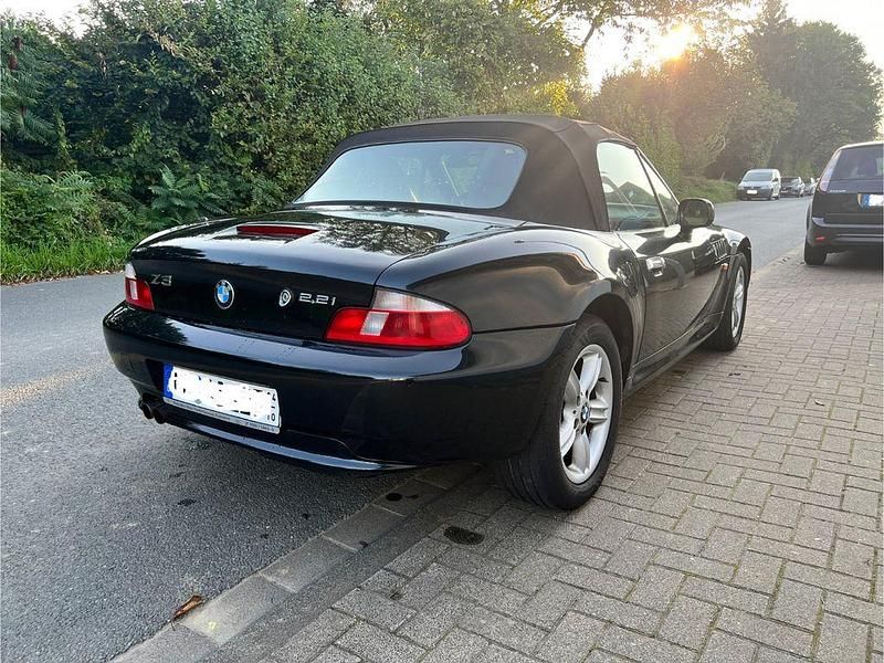 Gebraucht BMW Z3 170 PS (125 kW) 2001 Schwarz Cabrio