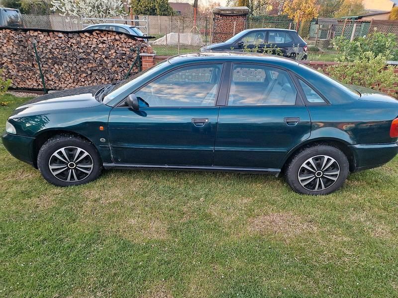 Gebraucht Audi A4 101 PS (74 kW) 1994 Grün Limousine