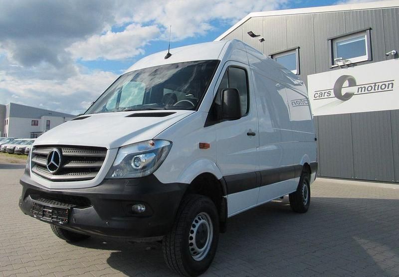 Weiß Gebraucht 2018 Mercedes Sprinter Van | 45.500 € (Fairer Preis) - Bild 1/4