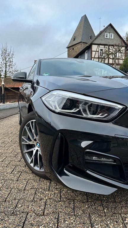Gebraucht BMW 120 M Sport 178 PS (130 kW) 2021 Schwarz Kleinwagen