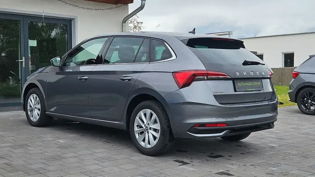 Gebraucht Skoda Scala 116 PS (85 kW) 2024 Grau Kleinwagen