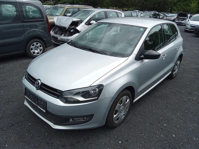 Silber Gebraucht 2011 VW Polo Trendline Kleinwagen | 2.500 € (Superpreis) - Bild 1/4