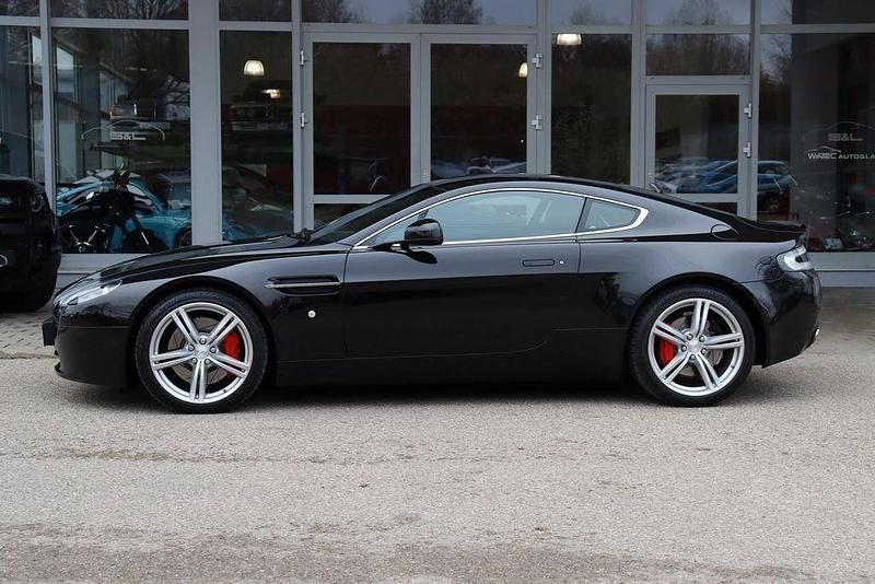 Gebraucht Aston Martin Vantage 426 PS (313 kW) 2010 Schwarz Coupé