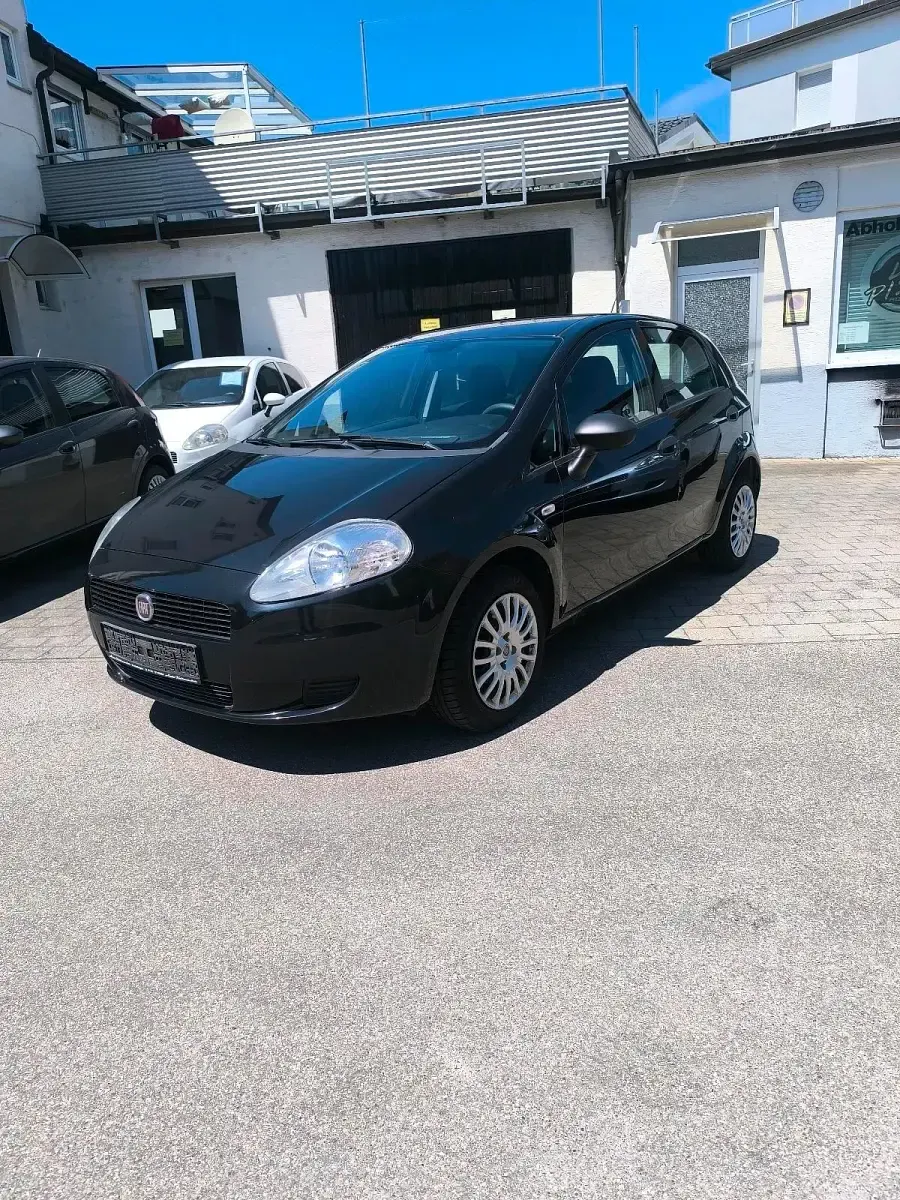 Gebraucht Fiat Punto 69 PS (50 kW) 2013 Schwarz Kleinwagen