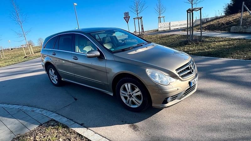 Gebraucht Mercedes R350 224 PS (164 kW) 2009 Gold Van / Kleinbus