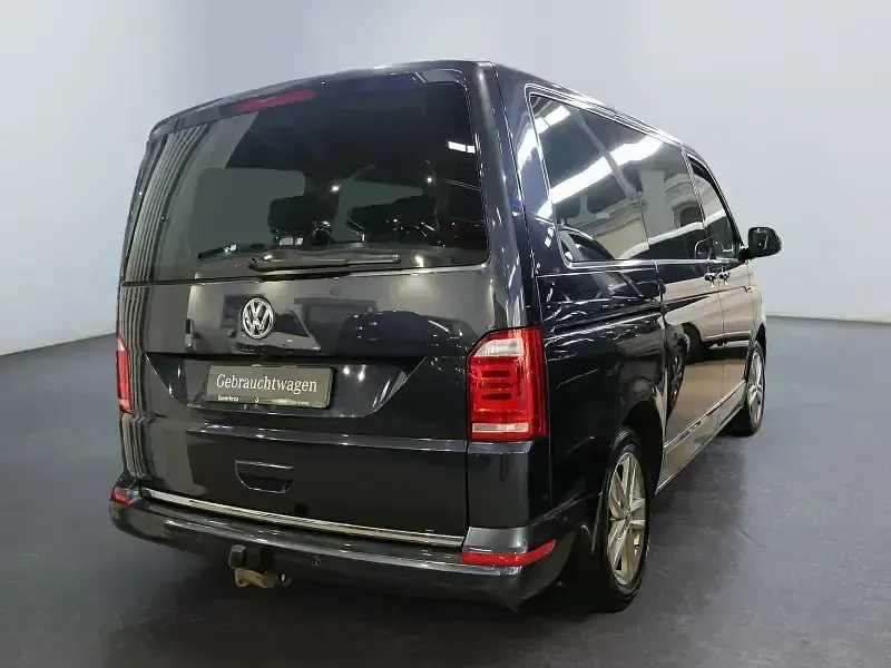 Käytetty VW Multivan Highline 2018 Andere Tila-auto